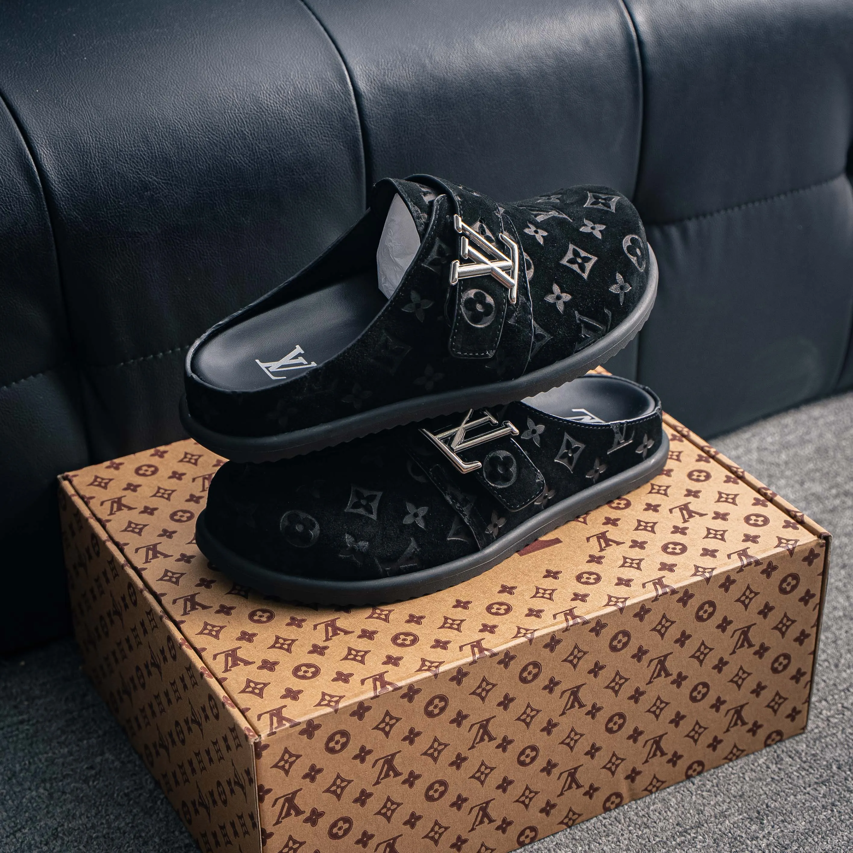 # Louis Vuitton Easy LV Shoes Sandals ！ Premium Quality